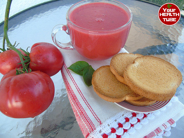 raw tomato soup natural food