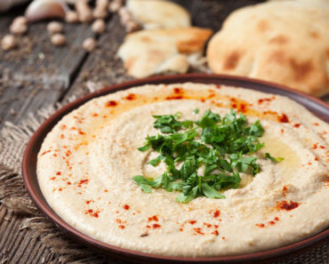 6 Incredible Health Benefits of Eating Hummus