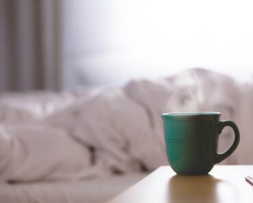 Is Extra-Hot Tea or Coffee Bad News for Your Health?