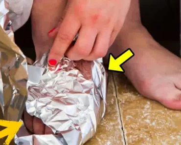 She Wrapped Aluminum Foil Around Her Feet, and This Is What Happened After 1 Hour