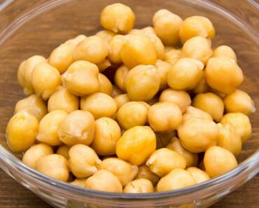 What Happens to Your Body When You Eat Chickpeas: 7 Amazing Benefits