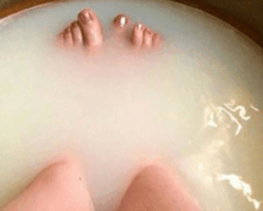 This Bath Pulls Toxins Out of the Body, Improves Muscle and Nerve Function, Reduces Inflammation, and Boosts Blood Flow